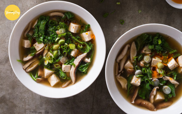 Thành phẩm món canh mọc nấm hương