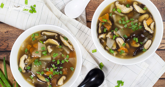 Thanh nhiệt cơ thể cùng canh nấm hương đậm đà bổ dưỡng