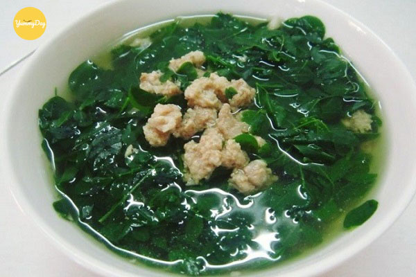 Món canh rau ngót nấu tôm đậm đà
