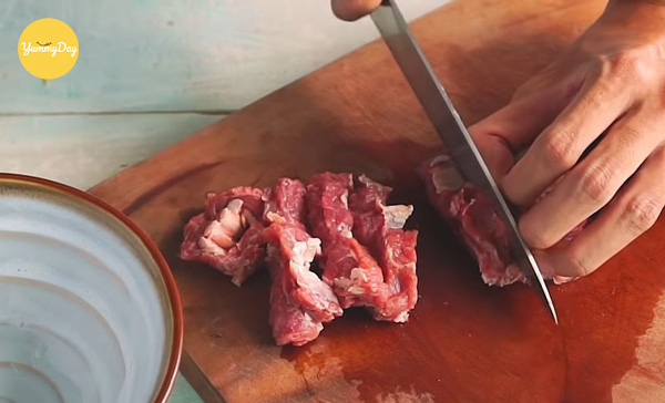 Thịt bò đem thái lát mỏng
