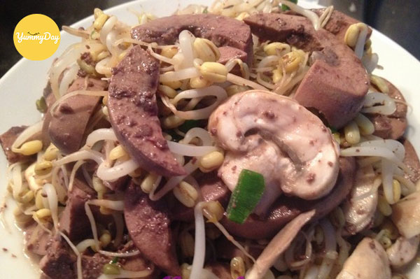 Cật heo xào giá đầy bổ dưỡng