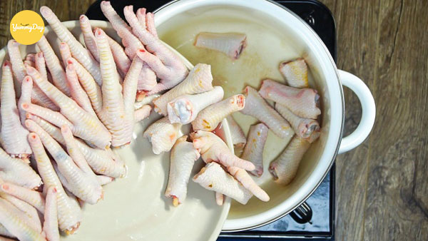 Làm sao để chân gà ngon hơn