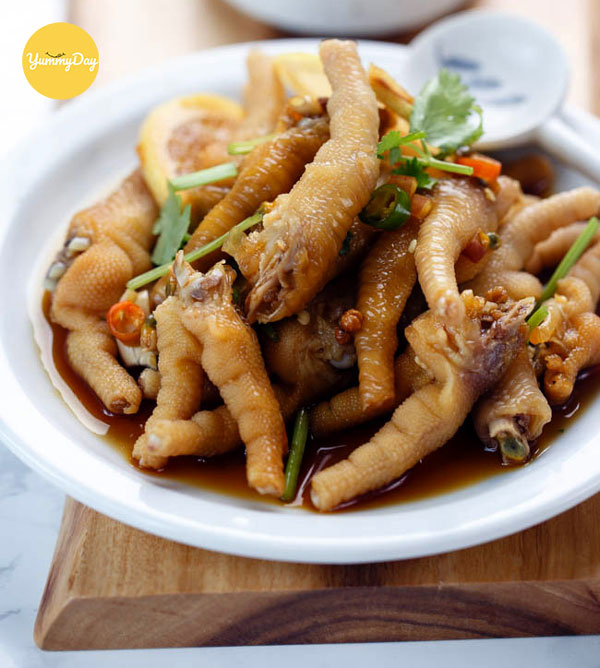 Thành phẩm chân gà xào sả ớt