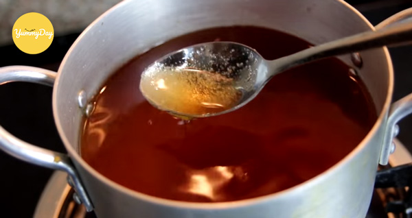 Nấu mắm đường