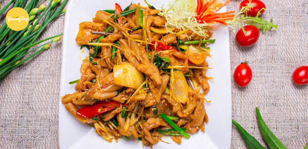 Chân vịt rút xương xào sả ớt