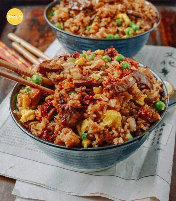 cơm chiên thịt bò ngon bá cháy