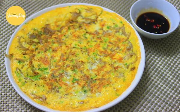 Thực hiện món củ cải trắng xào trứng
