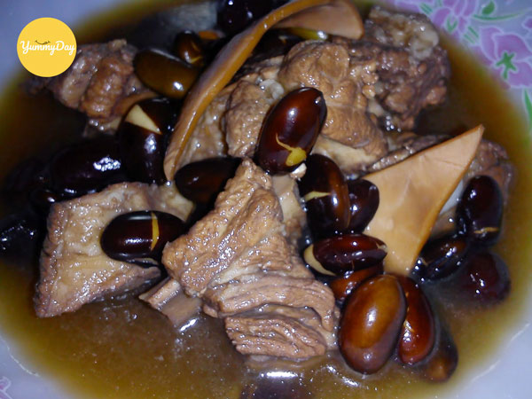 Đuôi heo hầm đậu đen cực ngon