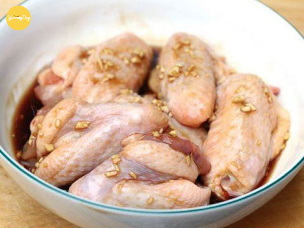 Ướp thịt gà
