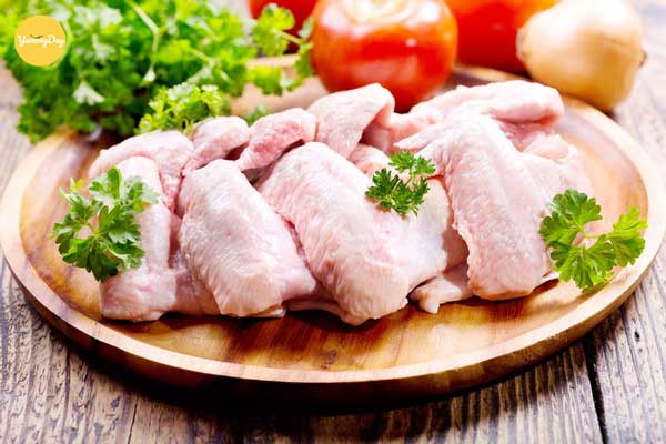 Chọn những miếng cánh gà ngon