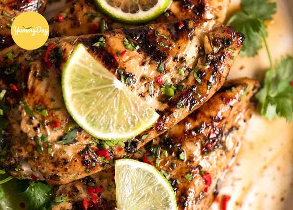 Món gà nướng lá chanh ăn lạ miệng quá sá đã
