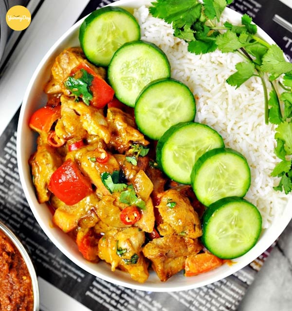 Gà xào sa tế ăn cùng cơm là ngon tuyệt cú mèo