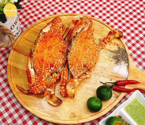 Ghẹ hấp sả chấm kèm muối tiêu chanh ớt không ai cưỡng lại được