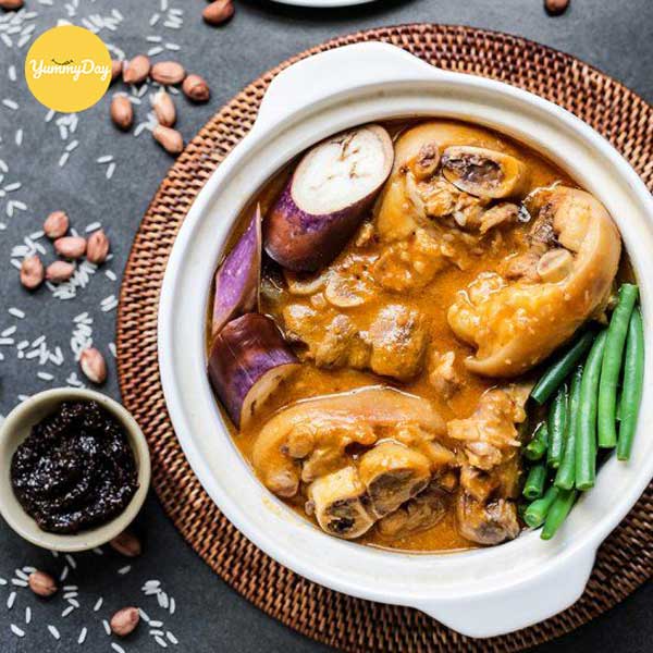 Cách làm giò heo hầm đậu phộng đơn giản