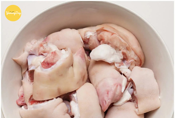 Để giò heo ráo nước
