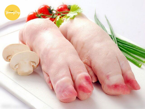 Không thể thiếu đó là giò heo