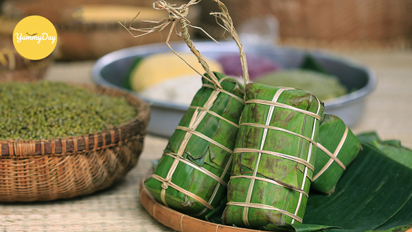 Bánh tét sẵn sàng đem đi nấu