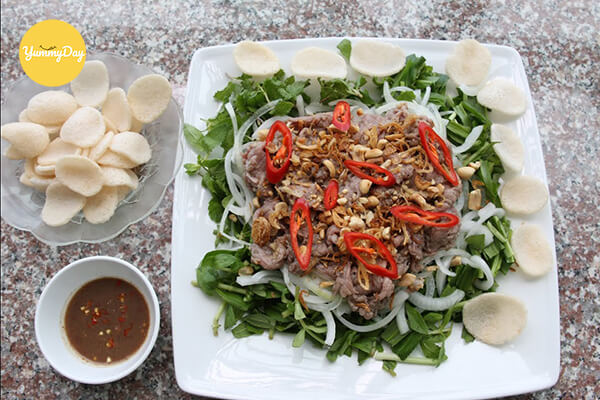 Thành phẩm món gỏi bò tái chanh thơm ngọt