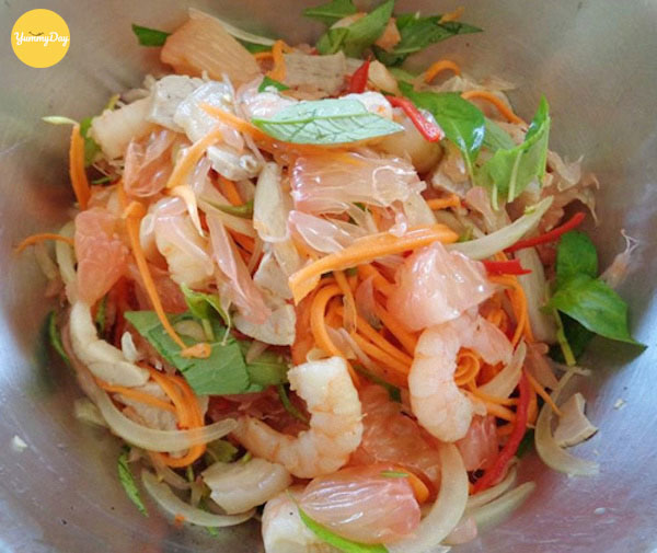 Nào mình cùng trộn trộn trộn gỏi nào!