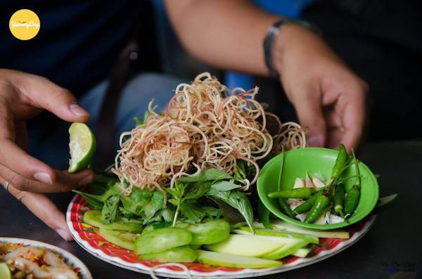 Rau sống ăn kèm
