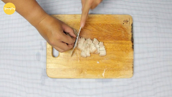 Thịt luộc thái lát mỏng