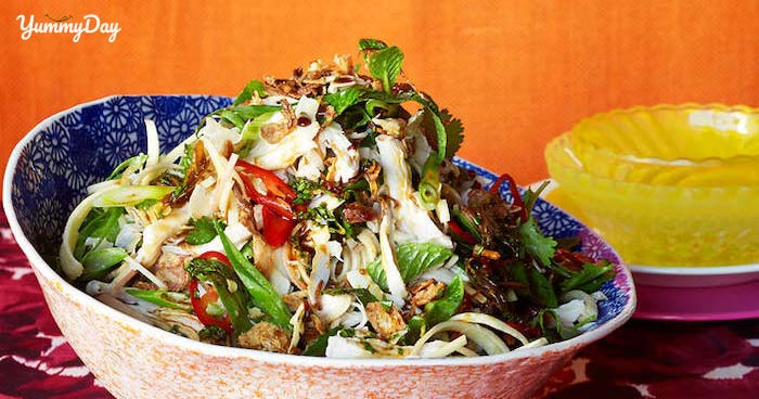 Cách làm gỏi gà bắp chuối thơm ngon trọn vị cho cả gia đình