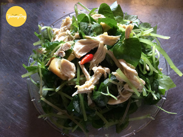 Gỏi gà rau càng cua ăn thôi là mê tới già