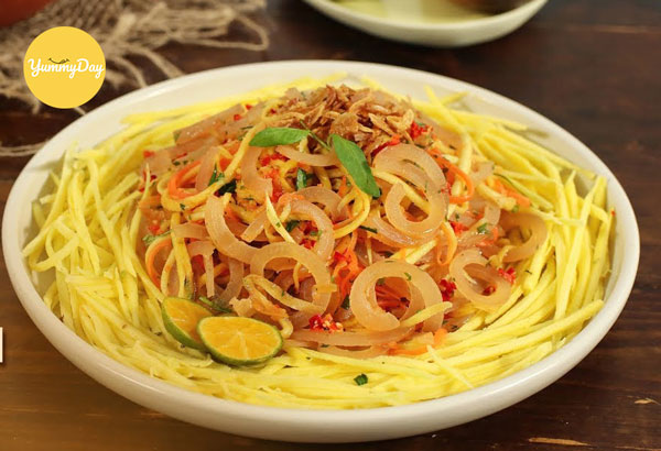 Gỏi xoài da heo dai giòn sần sật