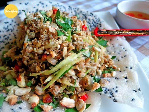 Cùng thưởng thức khi bánh đa còn giòn rụm thôi nào!