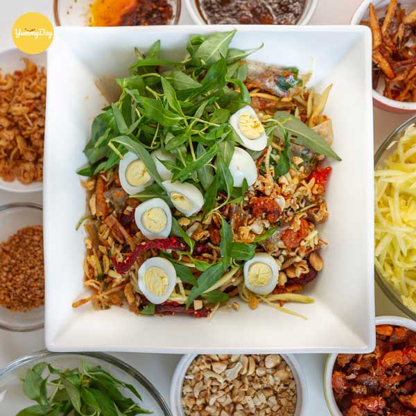 Liệu ăn bánh tráng trộn có ảnh hưởng tới mẹ bầu?