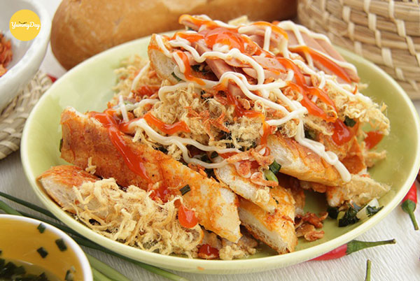 Bắt tay vào làm bánh mì nướng muối ớt ngon xuất sắc