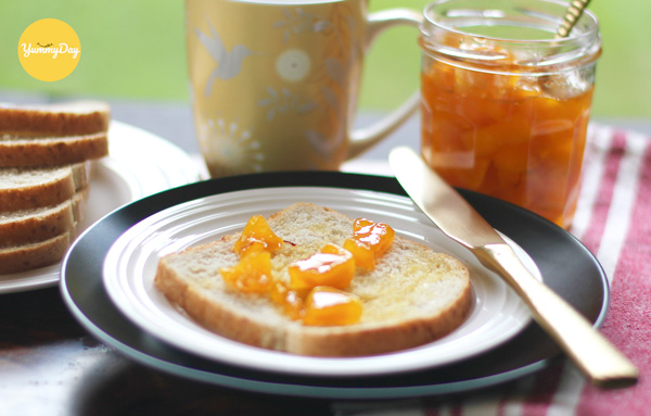Mứt xoài chín dẻo ăn với bánh mì là hết nấc