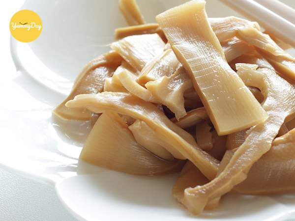 Măng chua nấu lẩu cá bóp măng chua hấp dẫn