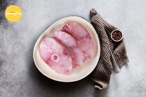 Sơ chế cá bớp sạch sẽ