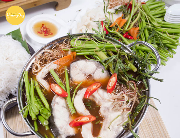 Cách nấu lẩu cá bớp măng chua đơn giản