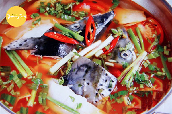 Nồi nước lẩu măng chua