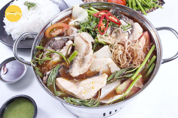 Lẩu cá tầm măng chua hấp dẫn