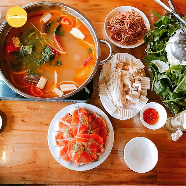 Lẩu cá tầm chua cay thành phẩm