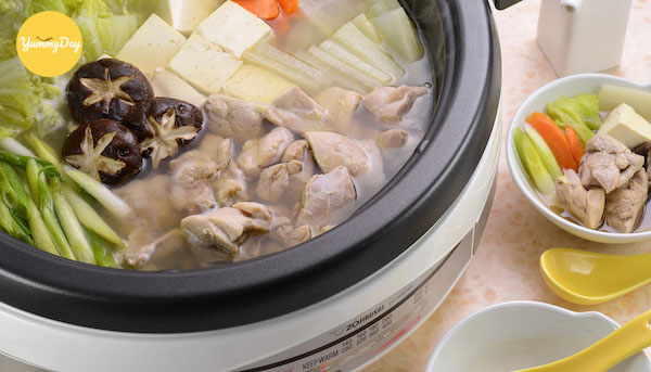 lẩu gà nấu nấm chuẩn vị