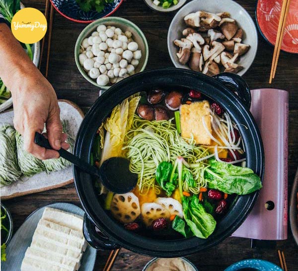 Lẩu nấm thái chay thanh đạm lại vô cùng thơm ngon