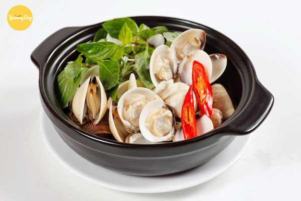 Lẩu nghêu ngon hấp dẫn