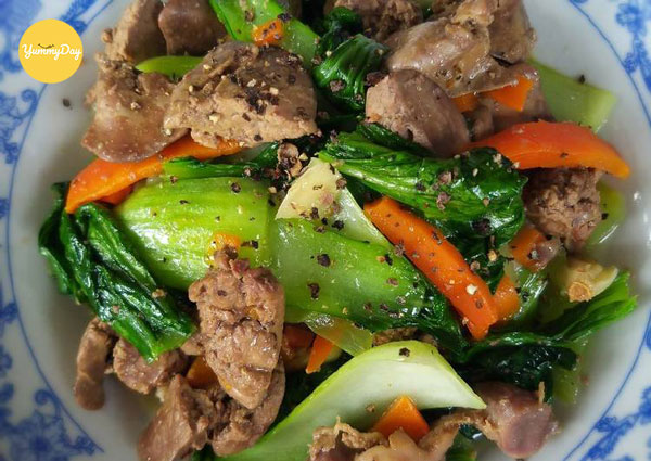 Lòng gà xào rau cải siêu cấp hấp dẫn