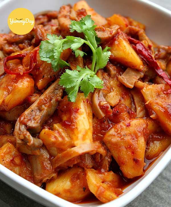 Xào dứa với lòng heo thì còn món gì bằng
