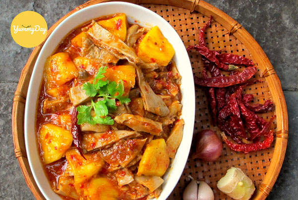 Lưu ý khi làm món lòng heo xào dứa