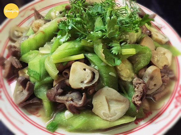 Lòng vịt xào mướp - lựa chọn tuyệt vời cho bữa cơm