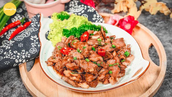 Lưỡi heo xào nhìn đã muốn ăn