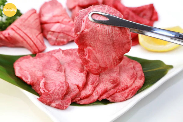 Lựa chọn lưỡi heo tươi ngon