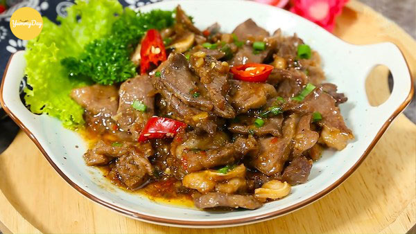 Lưỡi heo xào chua ngọt cực đưa cơm