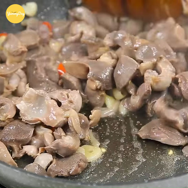 Xào mề gà