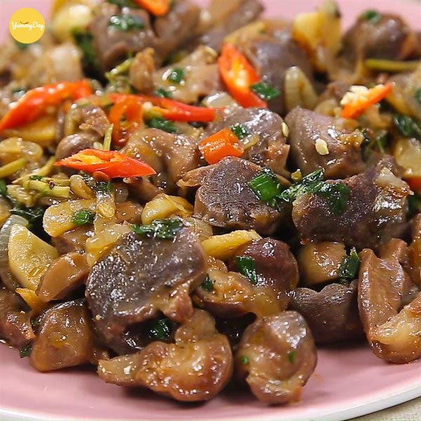 Thành phẩm mề gà xào cay